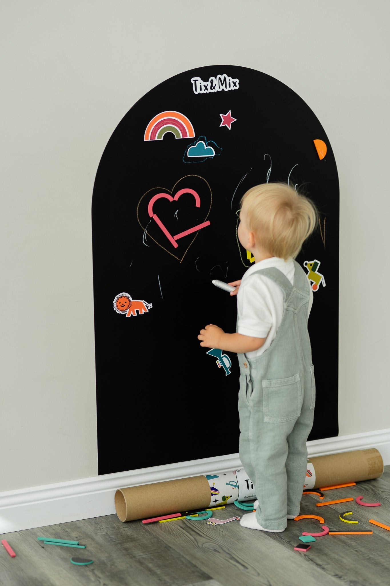 Colorful Crayons "Lipstick style" (set of 6)