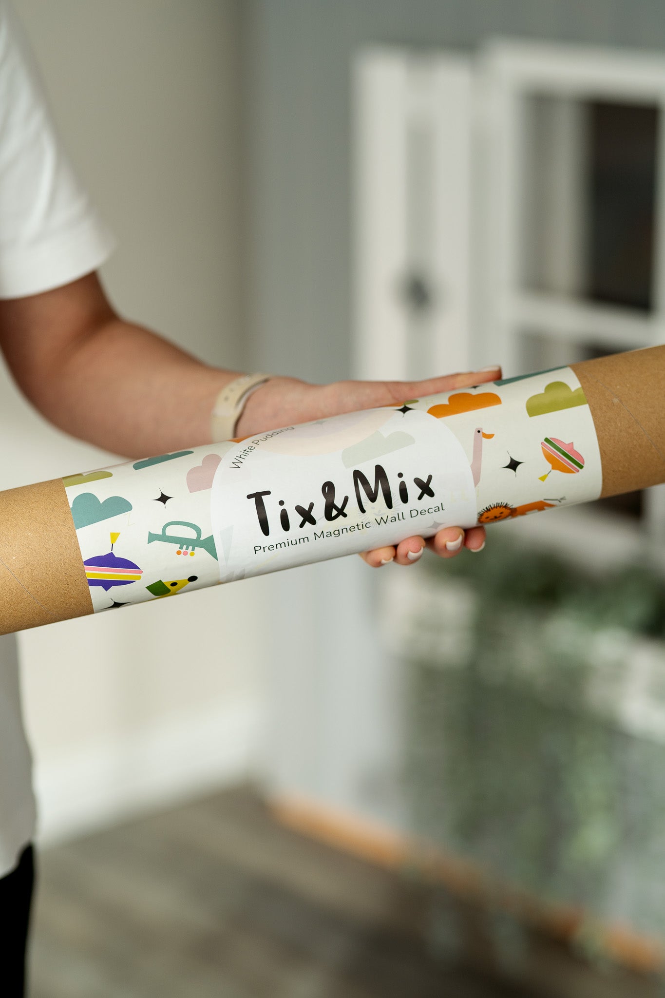 Magnetic wall decal White Pudding